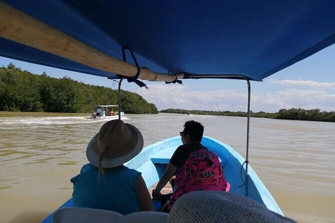 Tour Las Coloradas & Rio Lagartos only from Tulum - Lunch, water, and the little comfort choices that matter