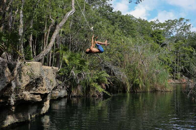 Tulum: Guided Bike Tour of Tulum Ruins, Tacos & Cenote - Bikes, pace, and small-group comfort in central Tulum
