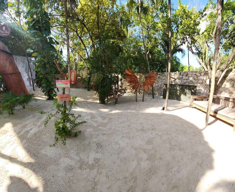 Tulum Plus tour de un dia con visita a cenote y Ahau - Cenote swim at Crystalline Water: bring the right gear