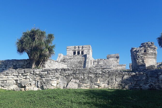 Tulum Private Boat Tour & Turtle Snorkeling Experience - Lunch at EL CAPITAN: seafood, menu variety, and a break that feels real