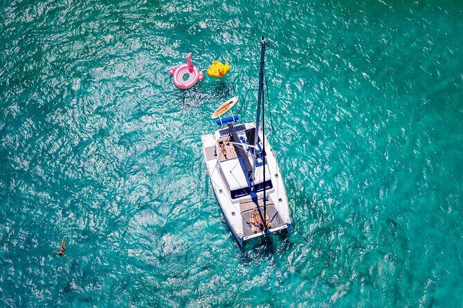 Tulum: Romantic Dinner on 34' Aventura Catamaran – All Inclusive - Why a 34 Aventura Catamaran Dinner Works for Couples in Tulum