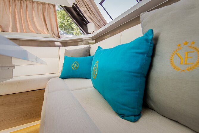 Tulum: Romantic Dinner on 34' Aventura Catamaran – All Inclusive - Price and value: is $900 per group worth it?