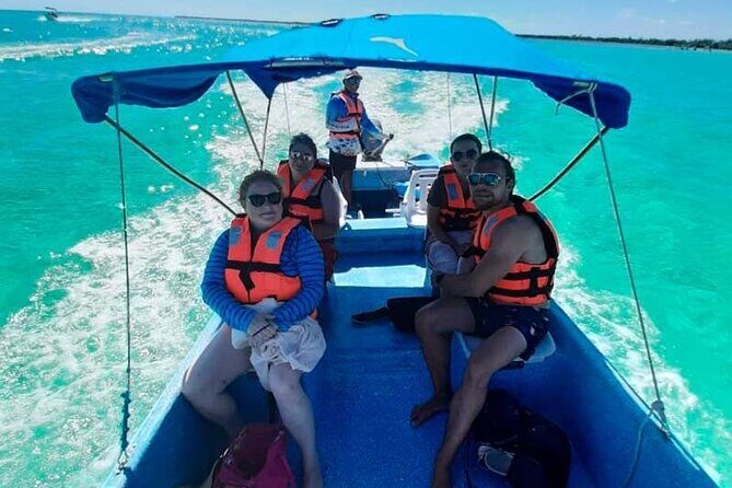 Tulum Sian Ka'an Muyil Ruins, Boat Eco Tour & Float Down Mayan Canals - Lunch - Guides and the small-group advantage (Paco and Carlos, as examples)