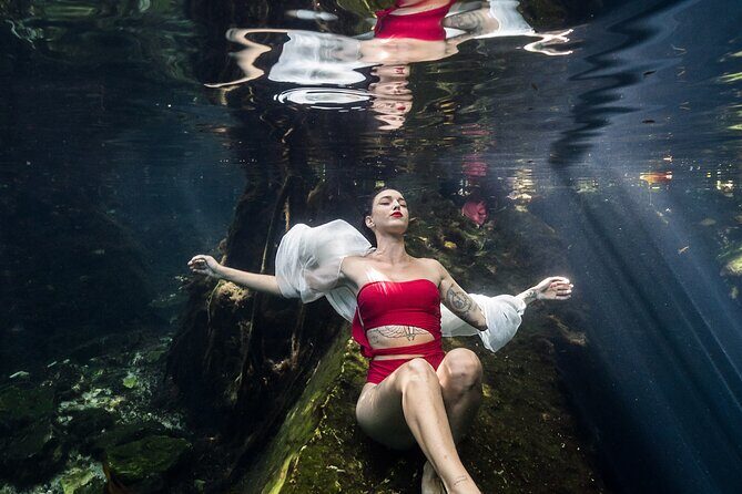 Underwater Photo Shoot Experience in Cenote - Cenote Photo Magic Without Needing “Pro Swimmer” Skills