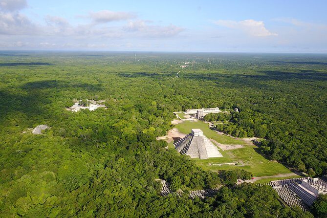 VIP Chichen Itza Private Tour - Luxury Car - Cenote San Lorenzo Oxman: Swim Options and What to Bring